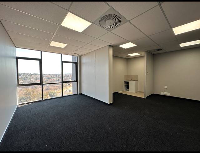 222.50M² OFFICE TO LET IN IRENE